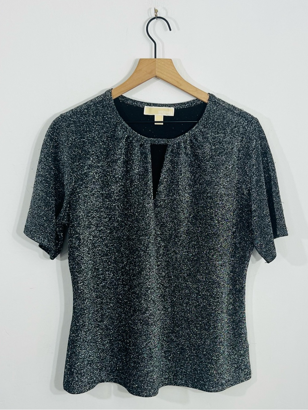 MICHAEL Michael Kors Short Sleeve Keyhole Neckline Sparkly Pullover Blouse Sz L